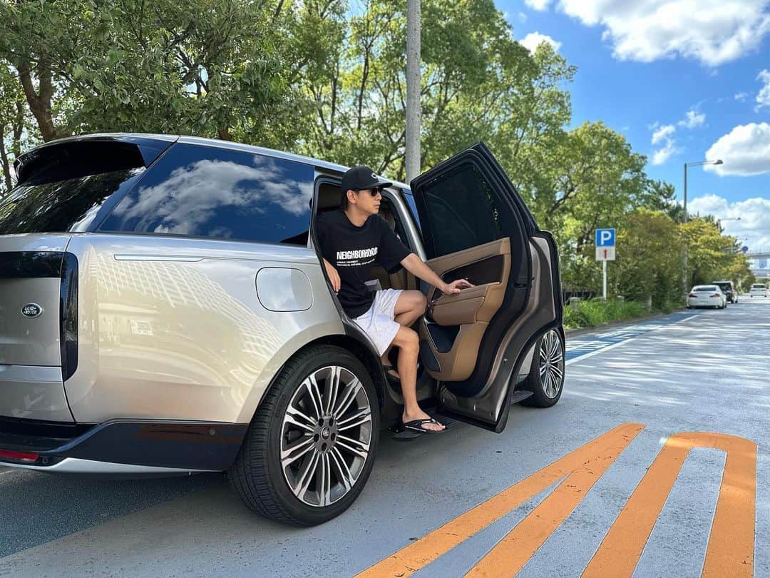 三浦翔平のインスタグラム：「🚗🚗  THE NEW RANGE ROVER @landrover  @landroverjpn  #rangerover」