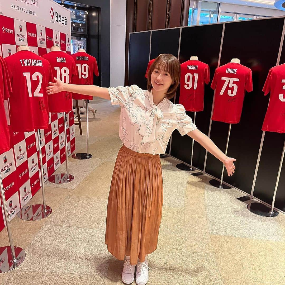 佐藤ちひろさんのインスタグラム写真 - (佐藤ちひろInstagram)「『バスケW杯開幕直前!! ガチで楽しめる!!テレビ観戦ガイド』 ご覧いただきありがとうございました😊  番組終盤は、 三井不動産の東京ミッドタウン日比谷から サワヤンさんと公開生放送させてもらいました🎤  楽しんでいただけましたか？☺️  わたしはしつかりとデスターになりました😂  #バスケ　#バスケットボール #ワールドカップ　#テレ朝バスケ #サワヤン さん #デスター」8月20日 18時29分 - chihiro.sato_ex