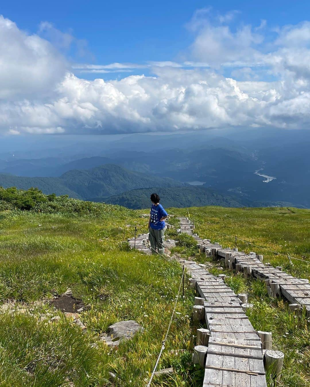 yuikoさんのインスタグラム写真 - (yuikoInstagram)「天国みたいな場所⛰🌙 時間がなくて頂上まで登れなかったから絶対リベンジ  👖 @suwdee_official」8月20日 19時02分 - _yuiko__