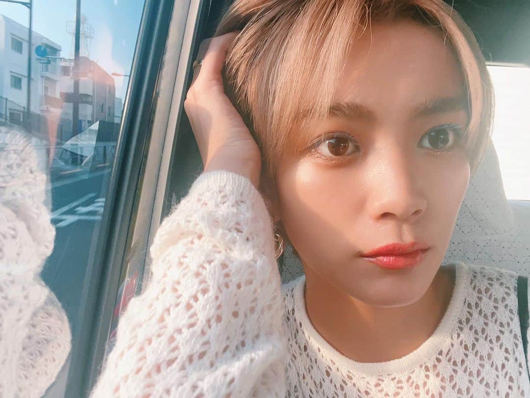 のインスタグラム：「キラキラカラーmake🩵🩷 @didion_beauty  #didion #didionbeauty #colormake #夏メイク」
