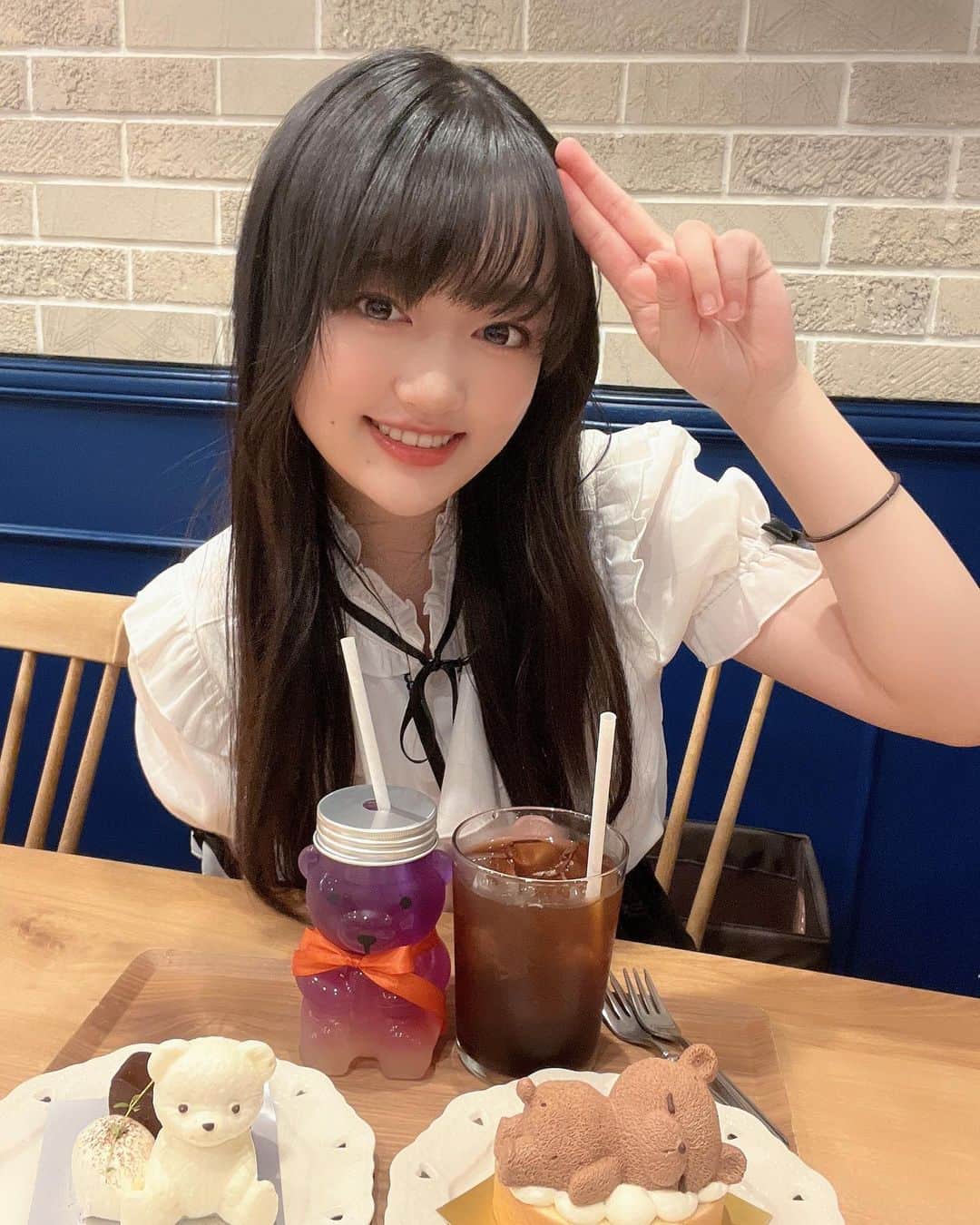 のインスタグラム：「くまちゃんのケーキ♡   #高田馬場  #ケーキ  #高梨ねね  #タレント  #アイドル  #モデル」