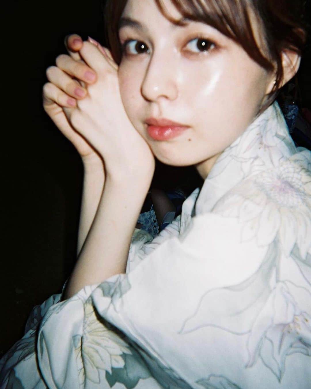 マイヤーズ江玲奈のインスタグラム：「夏、もう終わっちゃう？  #フィルムカメラ #写ルンです #ハーフモデル #モデル #浴衣 #浴衣女子 #海 #水着 #水着コーデ」