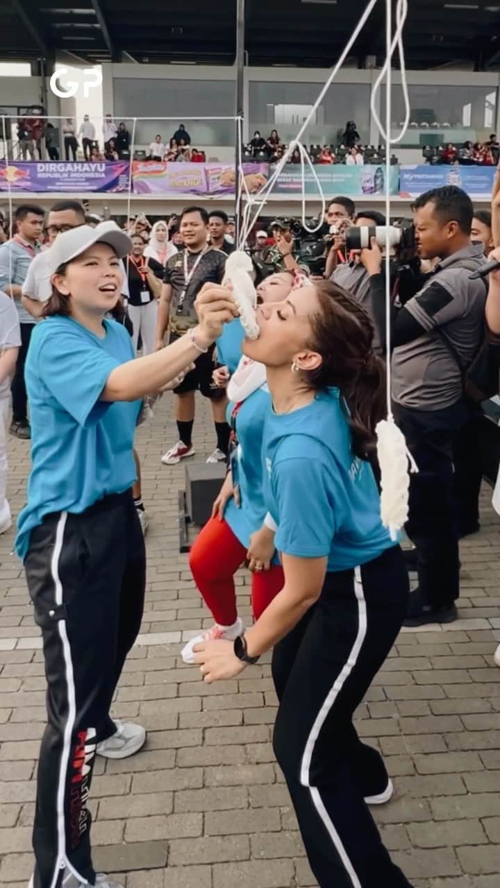 グレイシア・ポリーのインスタグラム：「Seseru itu lomba 17-an bareng @narasi.tv 😍」
