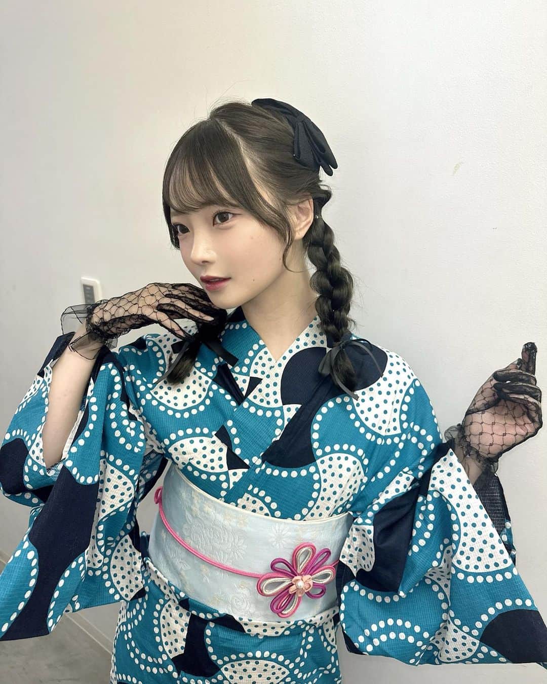 新谷姫加のインスタグラム：「今年何着目の浴衣だろう👘 3種類着ました☺︎ どれがお好み😗  #浴衣　#浴衣ヘアアレンジ #浴衣女子」