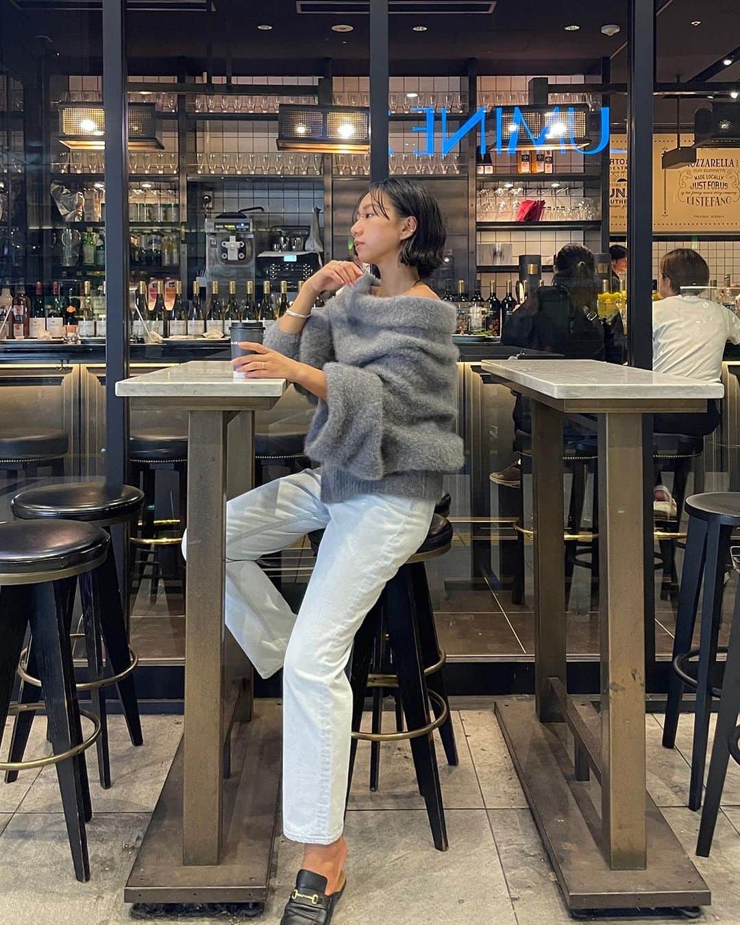 ETRÉ TOKYO ストアさんのインスタグラム写真 - (ETRÉ TOKYO ストアInstagram)「@etretokyo  【 '23 Winter Pre Order 】 ㅤㅤㅤ ㅤㅤ #ETRE2WAYルーズネックニットプルオーバー WHITE / GREY F size ¥30,800(tax in)  ㅤㅤㅤ  新宿スタッフ @etretokyo_nami 167cm @etretokyo_sae 168cm @etretokyo_yumi 150cm ㅤㅤㅤ  着用カラー：GREY ㅤㅤㅤ ㅤㅤㅤ  - - - - - - - - - - - - - - - - - - - - - - - - - - - -  商品詳細はTOPページURLよりチェック🔍 ›› @etretokyo_store  ㅤㅤㅤ スタッフコーディネートも毎日更新中【 #etretokyo_staff_ootd 】をフォロー🐿️  TOPページの"フォロー中"から 気になるスタッフのアカウントをフォロー🤝  - - - - - - - - - - - - - - - - - - - - - - - - - - - -  ⁡  ㅤㅤㅤ 【INFORMATION】 ⁡ ⁡ ETRÉ TOKYOでは 冬の先行予約会を開催いたします。  -開催期間-  ◼️LUMINE SHINJUKU 8/24(thu) - 8/30(wed)  ◼️ONLINE STORE 8/24(thu)19:00 - 8/31(thu)12:00  ※予約受注会となります。 新宿店にてサンプルのご用意もございますので ご試着も可能です。 予約枠に上限がございます。  ※予約商品の画像はサンプルで撮影しております。 実際の製品と仕様や素材、サイズや色味等が多少異なる場合がございます。  ※お電話でのご予約はできかねます。  ※ご予約後のキャンセルは致しかねます。 お支払いは後払いになります。 ⁡ ※混雑時には入場制限及び試着点数 の制限を設けさせて頂きます。 また、お電話がつながりにくい可能性がございます。  予めご了承ください。 ⁡ ⁡ ご理解、ご協力を賜りますよう 心よりお願い申し上げます。 ⁡ ⁡  ㅤㅤㅤ ㅤㅤㅤ 【LUMINE SHINJUKU STORE】 ETRÉ TOKYO ルミネ新宿2店 TEL：03-5989-0979 ー営業時間ー (平日、土日祝)11:00-21:00  ⁡ #etretokyo #etre  #etretokyoshinjuku #2023etre #etretokyo_staff_ootd #2023aw #受注会 #先行予約 #プレオーダー #スタッフコーディネート #スタッフスナップ #冬服コーデ #ルミネ新宿2 #ニットコーディネート #大人女子コーデ #モノトーンコーディネート」8月20日 19時45分 - etretokyo_store