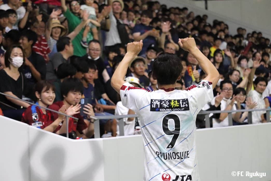 FC琉球のインスタグラム：「📷｜𝙋𝙃𝙊𝙏𝙊𝙂𝘼𝙇𝙇𝙀𝙍𝙔   🏆J3 第23節 🗓8/19(土）18:00 🆚ギラヴァンツ北九州 📍ミクスタ  #FC琉球  #FCRYUKYU  #沖縄  #okinawa  #琉球  #jleague #Jリーグ  #サッカー  #football  #soccer  #sfida  #ジンベーニョ  #沖縄とともに強くなる #ONEOKINAWA  #J30」