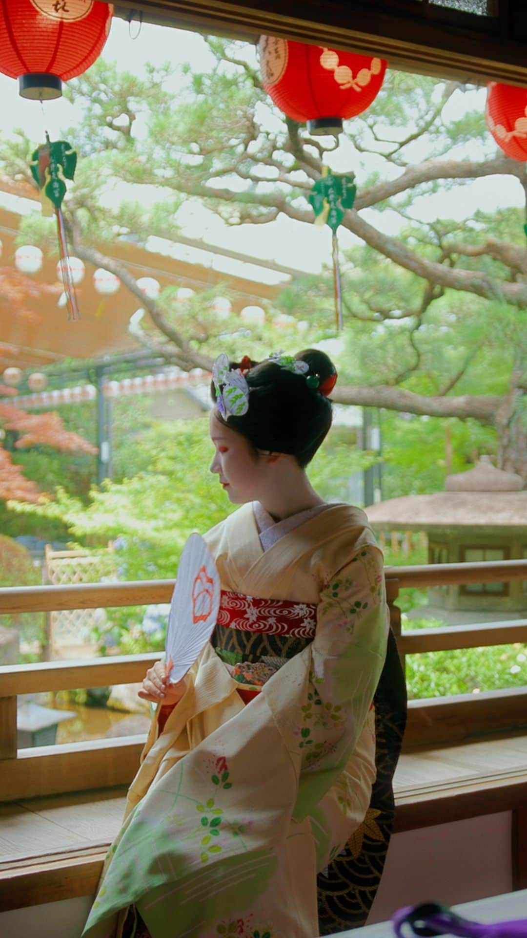 大川優介のインスタグラム：「KYOTO - 勝ふみ @katufumi_   client @eos_canonjp @canon_creator_society_jp  A video by @yusukeokawa   #canon #eosr5c #djiaction2 #kyoto #cinematic #vlog」