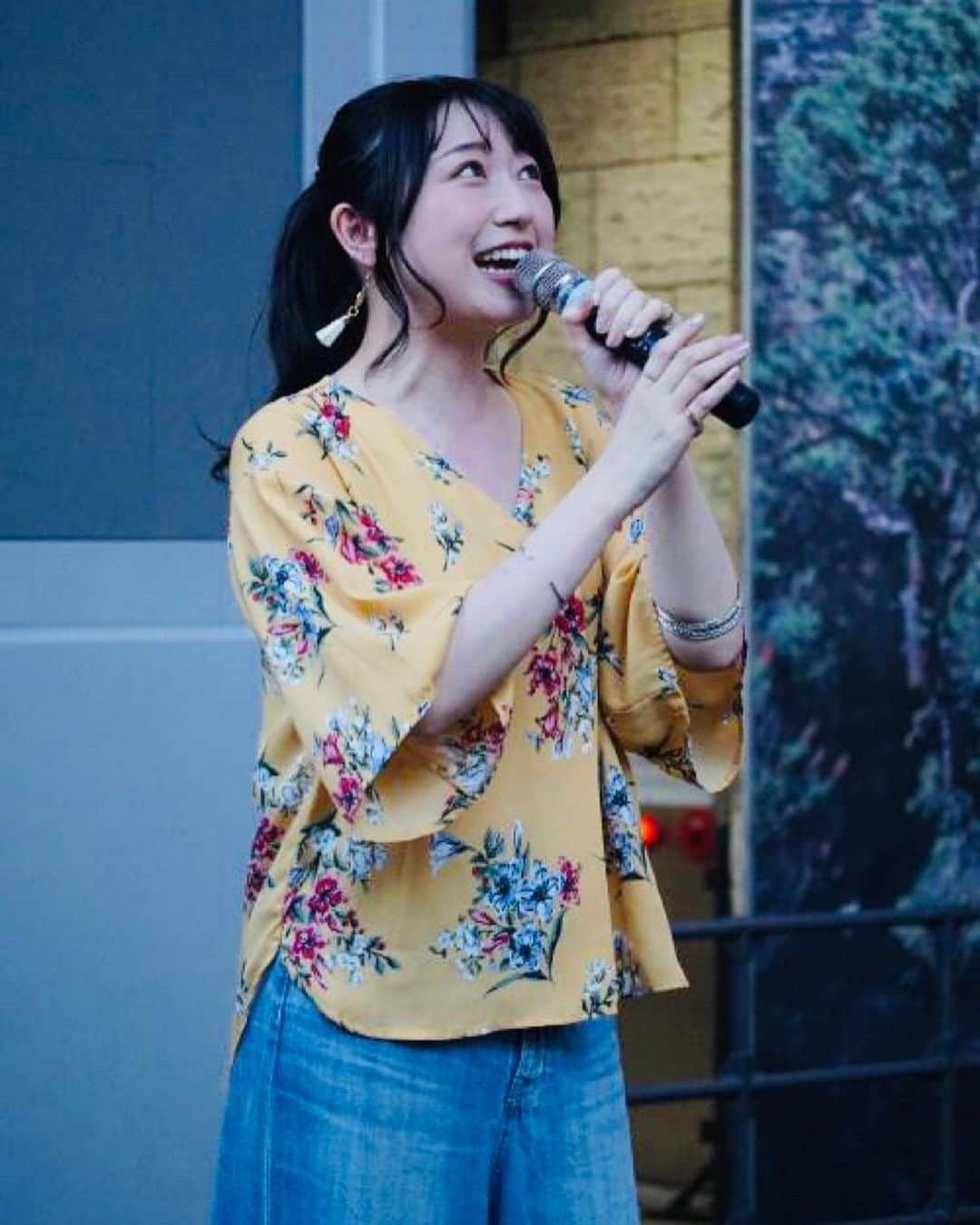 のインスタグラム：「楽しかった〜嬉しかった〜❣️ *⸜(* ॑꒳ ॑* )⸝*ﾜﾝﾀﾞﾎｫｫｫｫｲ  それが伝わる写真〜 素敵に撮ってくれてありがとうございます🥰👏 📸 by しーたん✨  #なごやエンタメ祭り #サンシャインサカエ」