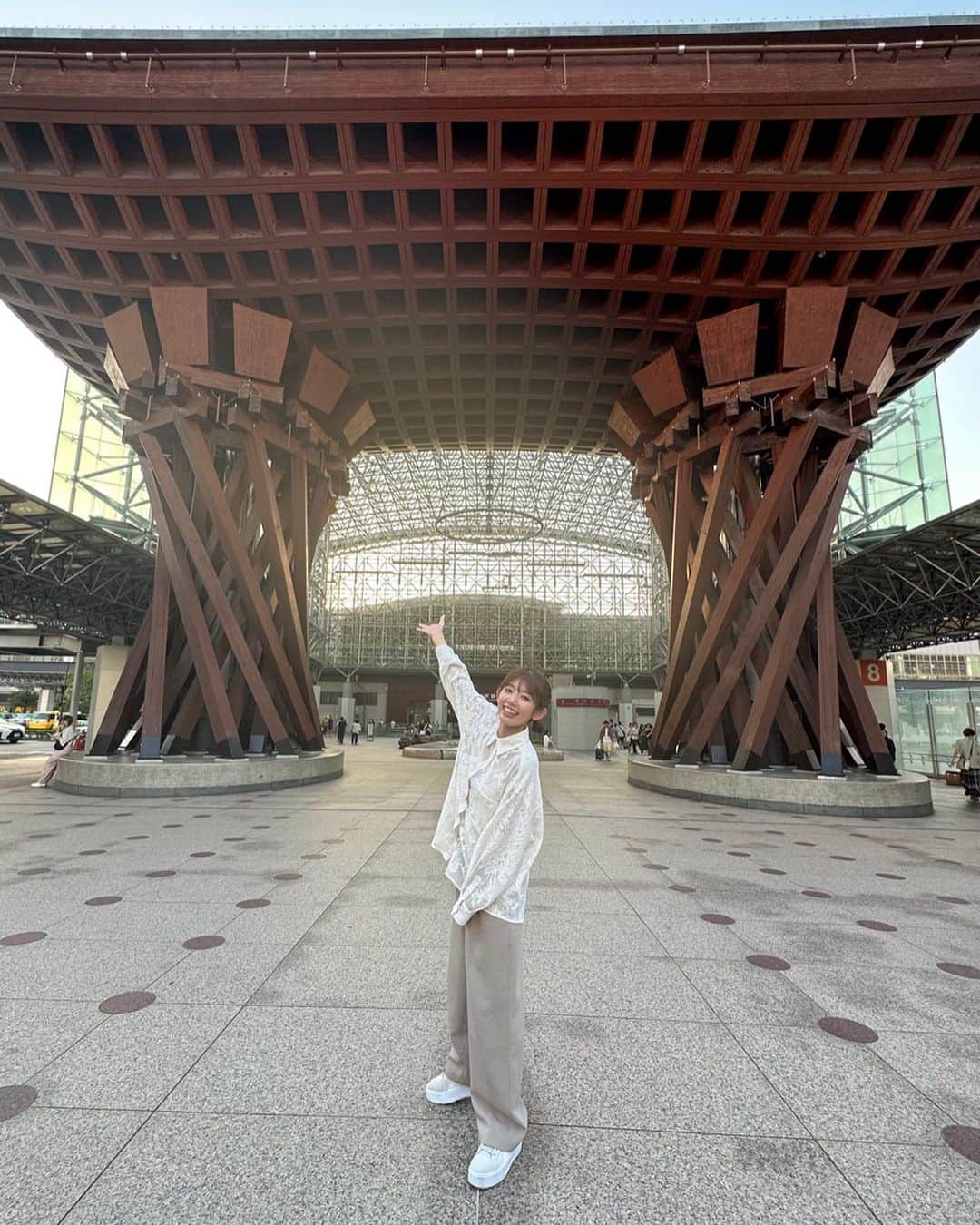 里菜さんのインスタグラム写真 - (里菜Instagram)「初めまして石川県☺︎」8月20日 19時56分 - rina_crownpop
