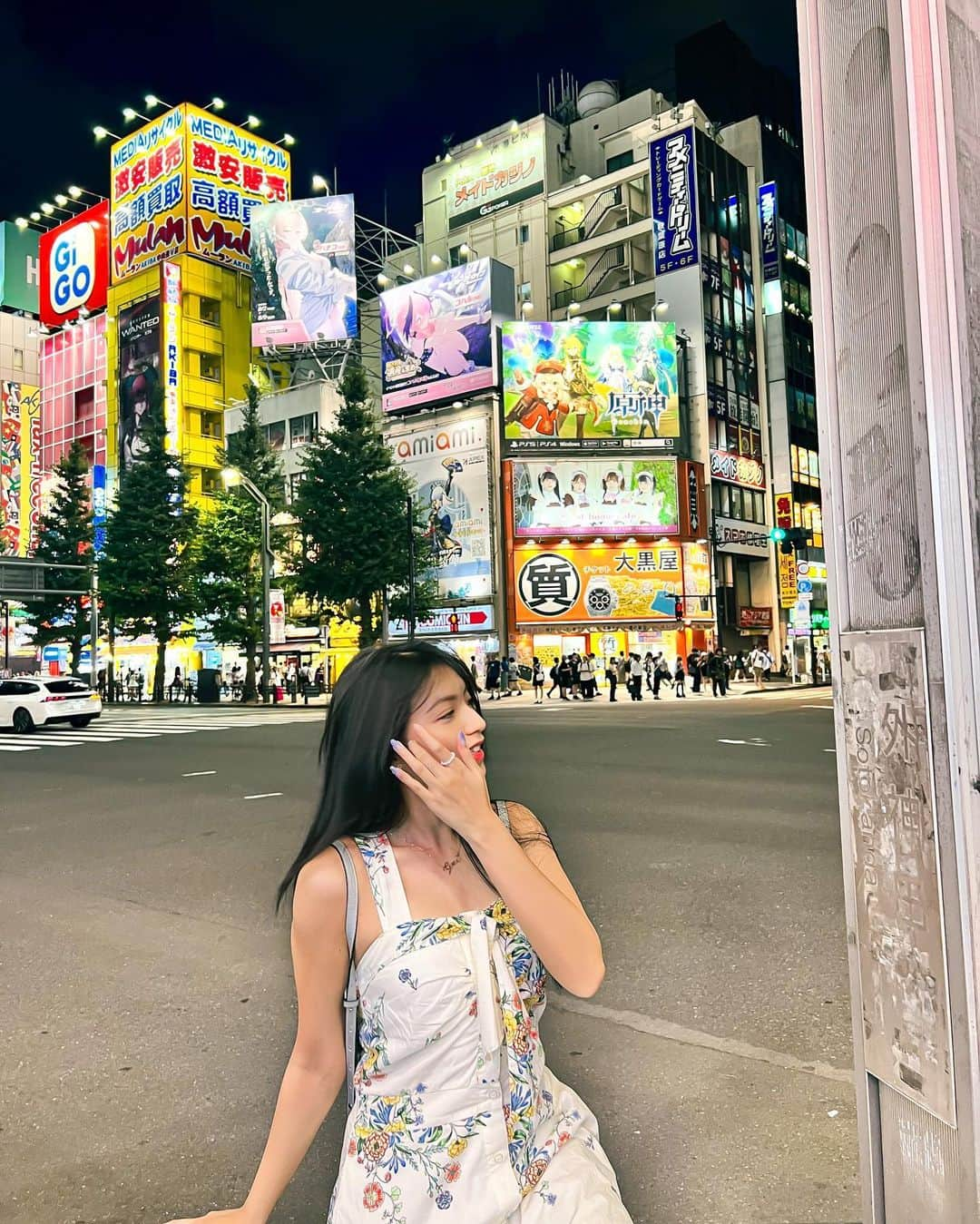 シャニア・グラシアさんのインスタグラム写真 - (シャニア・グラシアInstagram)「Akihabara✨」8月20日 20時11分 - jkt48gracia