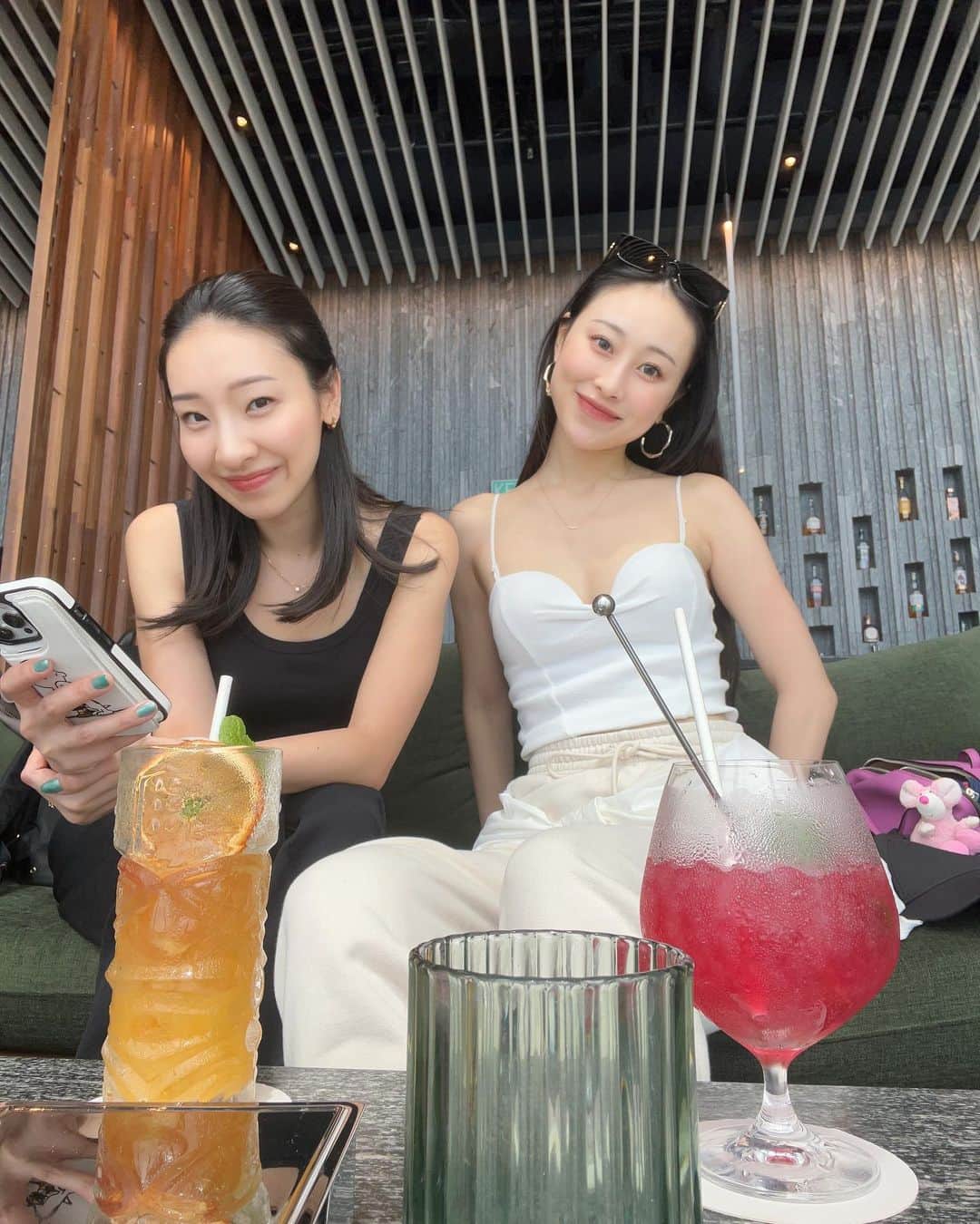 長沼南帆さんのインスタグラム写真 - (長沼南帆Instagram)「こんな兄いたら絶対楽しい！っていう姉の旦那さんと通常運転の姉👯‍♀️  ホテルが素敵すぎて、お昼寝沢山しちゃった☺️💜  #コタキナバル　#kotakinabalu #マレーシア　#マレーシア旅行 #マレーシア観光」8月20日 20時23分 - n_on_a_diet