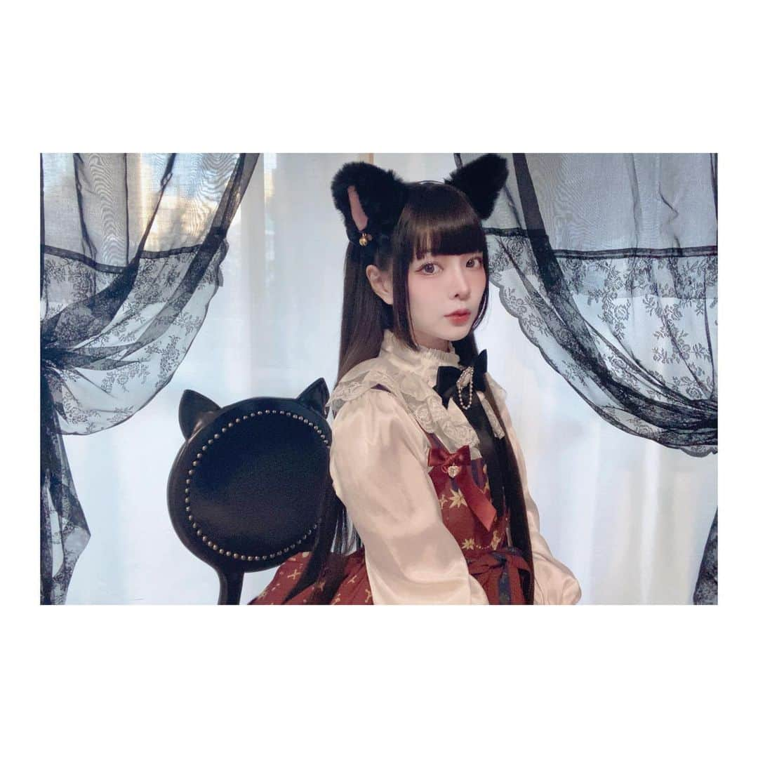 藤城リエさんのインスタグラム写真 - (藤城リエInstagram)「⁡ ⁡ ⁡ 猫城、飼う？🐈‍⬛³₃ ⁡ ⁡」8月20日 20時38分 - fujishirorie