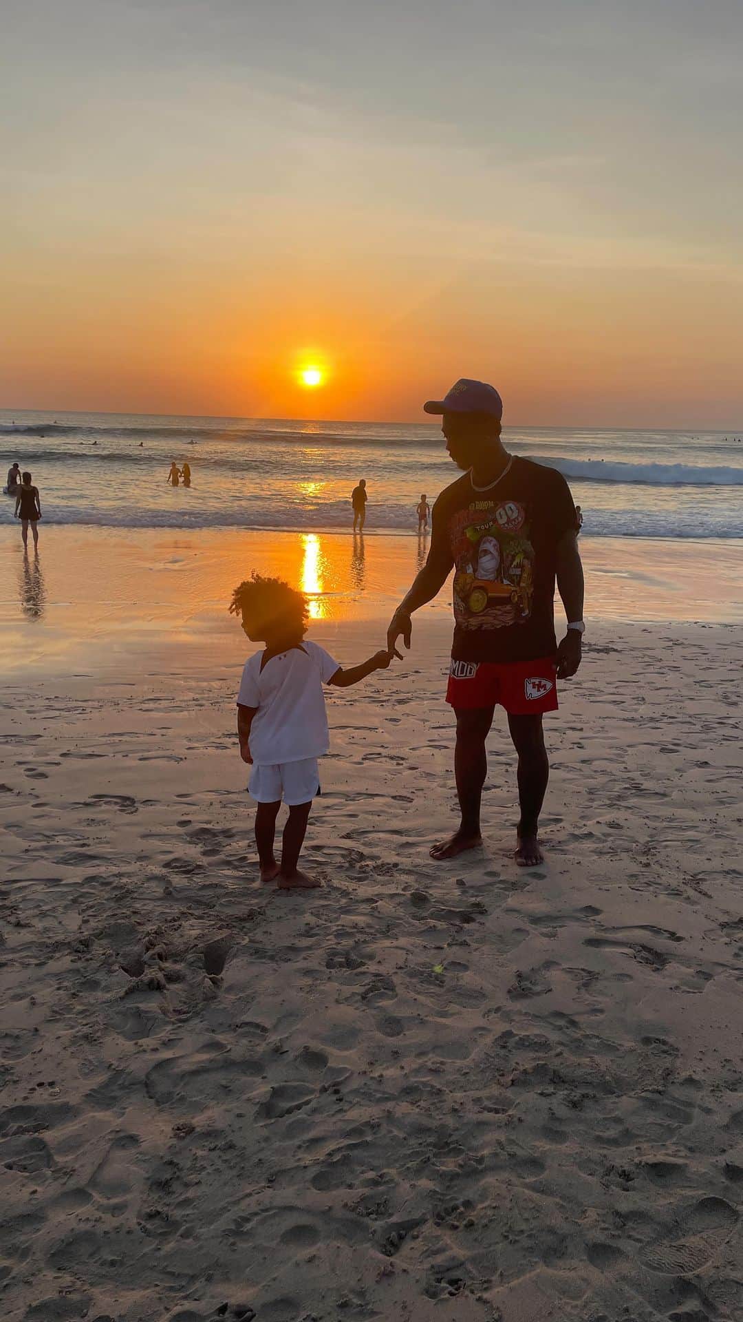 エルイェロ・エリアのインスタグラム：「Bestfriend ❤️🤲🏾」