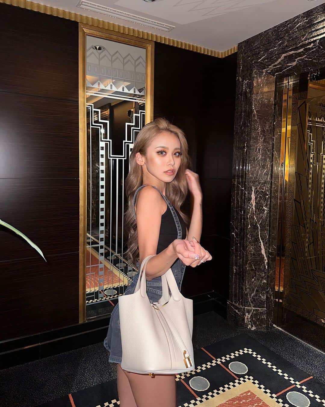 染谷リアナのインスタグラム