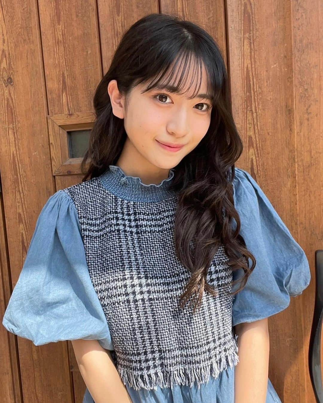 石井美凪のインスタグラム：「皆さんの好きな髪型はなんですか〜👧🏻୨୧   #ヘアアレンジ #JK #sjk  #jkブランド  #ライジングプロダクション #石井美凪」