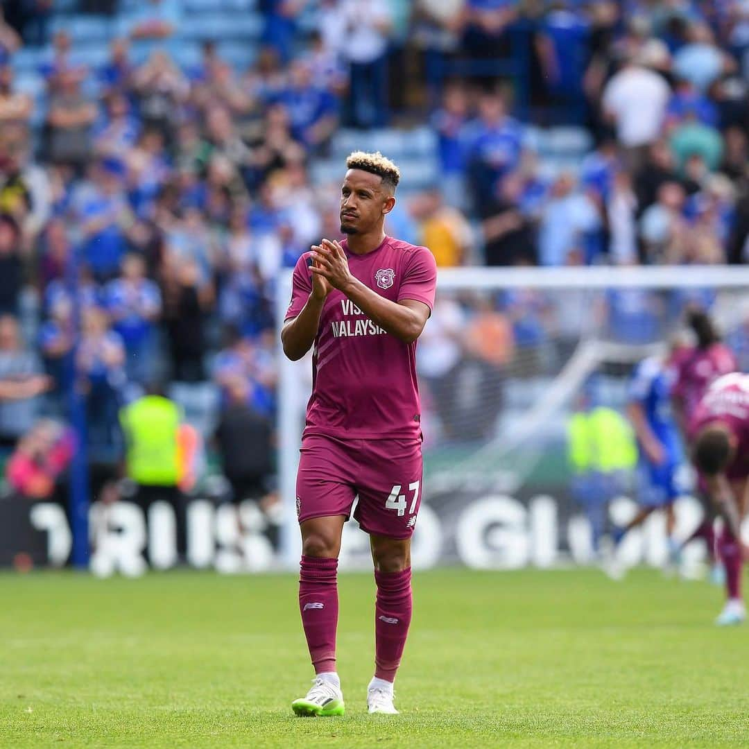 カラム・ロビンソンさんのインスタグラム写真 - (カラム・ロビンソンInstagram)「Frustrating way to end the game but we take the positives from the performance into next week in front of the home fans 👊🏽💙 #cardiffcity」8月20日 20時59分 - callumrobinson7