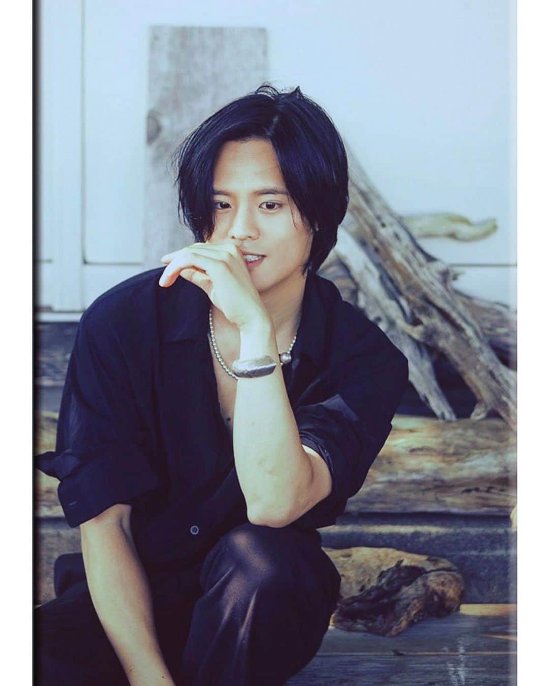 岡本圭人さんのインスタグラム写真 - (岡本圭人Instagram)「☆  Photo  How do you live? Work, Study, Sleep, Eat, Create, Communicate, Cook, Write, Sleep, Take care of others, Or... Anything you're doing, you're doing great! You should be proud of everything you are doing and never worry about how others see you. Because you are an Amazing person just the way you are!  Yours xx  毎日お疲れ様！よく頑張っているよ。えらいよ。  #keitogram  #けいとのインスタグラム  Photo by @kosuke_akikura.photography Place at @southend_photostudio」8月20日 21時03分 - keitookamoto_