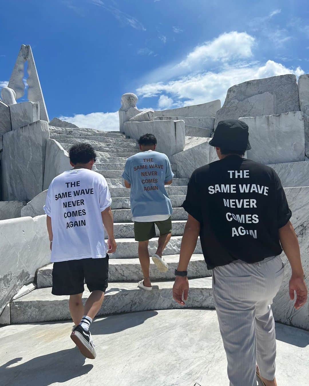 Ayumuのインスタグラム：「島巡り🛥 ・ みんな信じてないけどストーリーのUFOは真面目なやつね🛸」