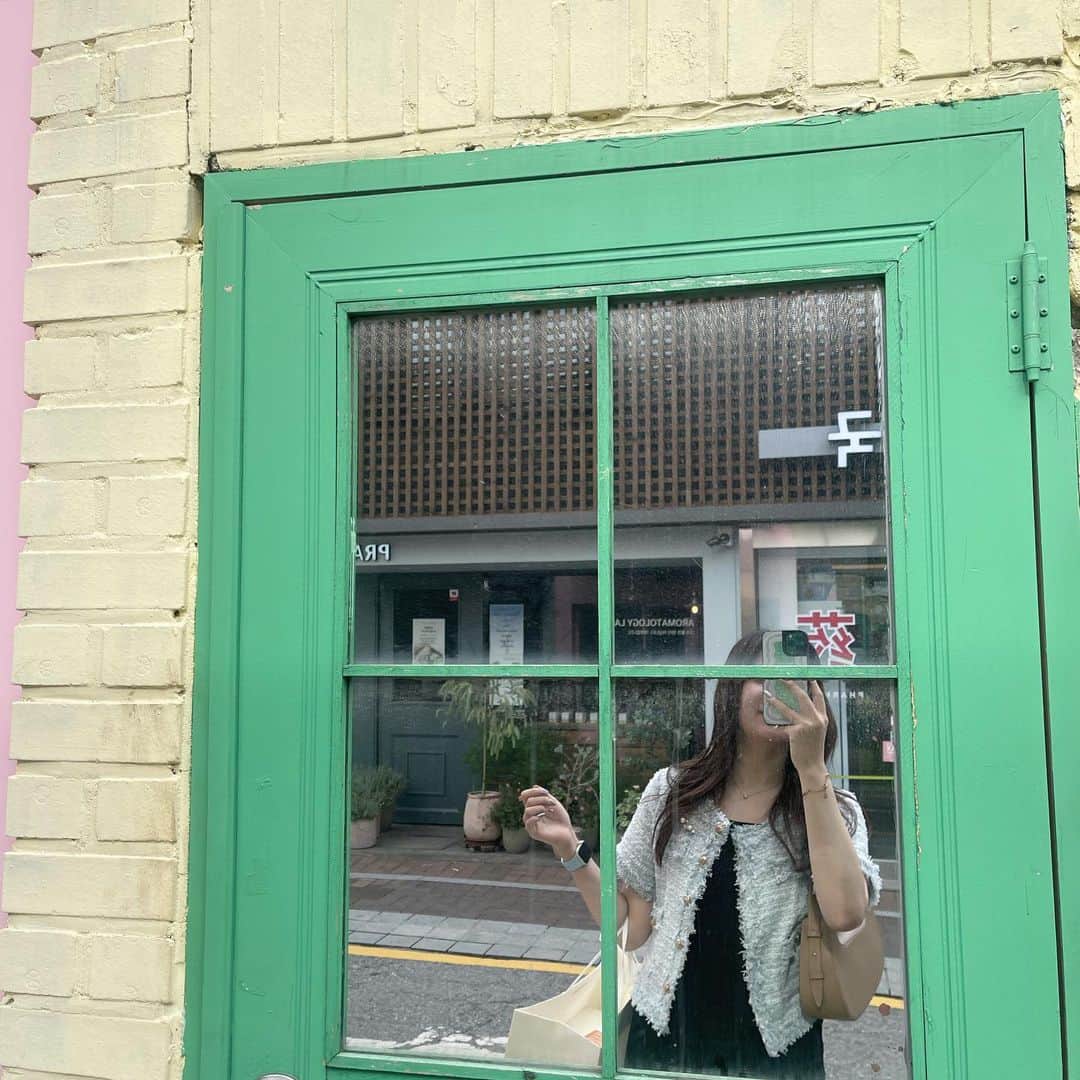 のインスタグラム：「. 💚💛🩵」