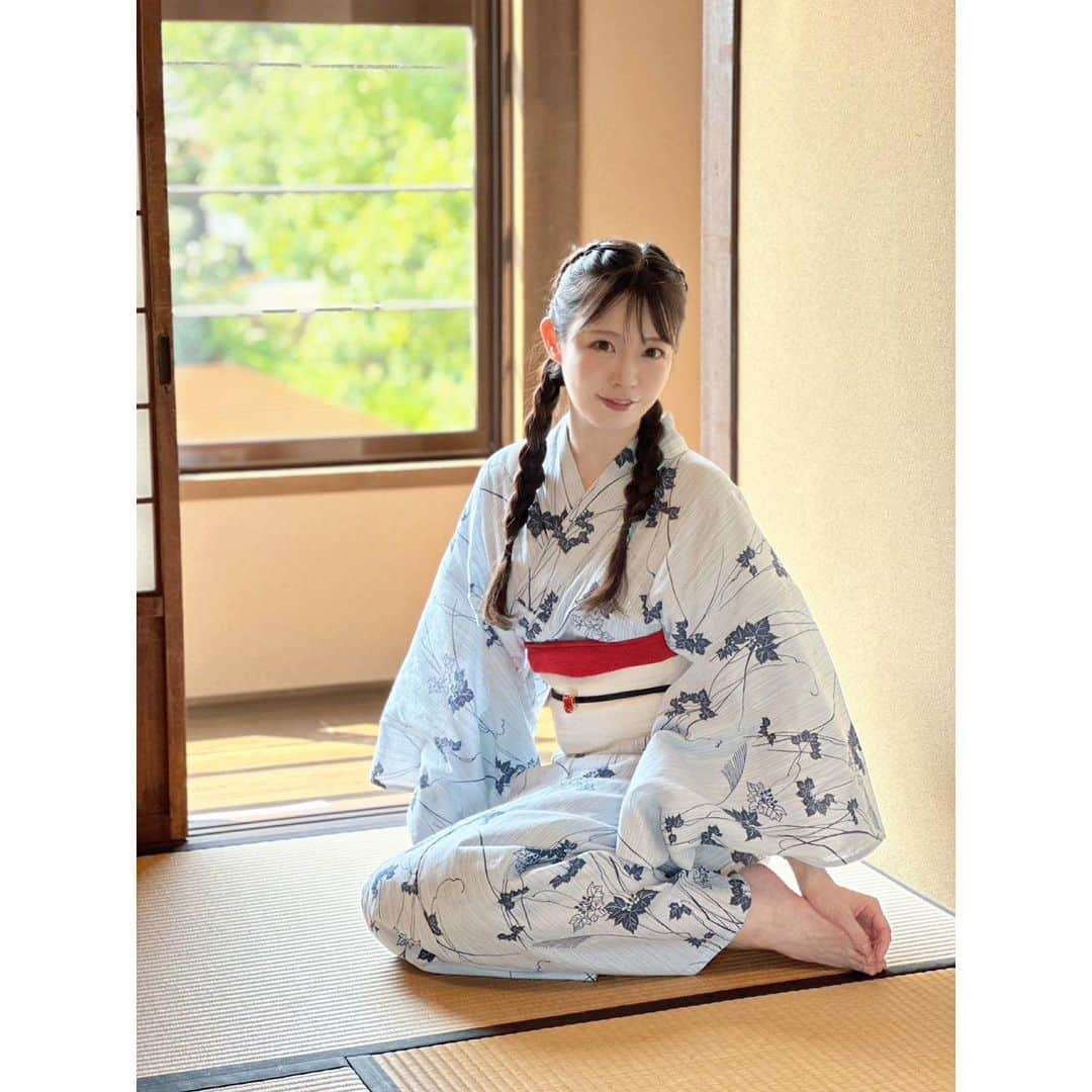 小泉みゆきのインスタグラム：「説明不足で、『子b会員にはどうやったらなれるの？』とよく聞かれるのですが、今は募集していません。 たまーに、一週間くらい、サッと募集して〼  9/9(土)に開催の『浴衣の小泉みゆきに見張られる会』はこちらから↓ https://spacemiyuki.base.shop/ ストーリーズに載せます。  初の、非会員枠設けました。詳細はサイト内にてご確認下さい。  会員と、非会員と別々になってるので注意⚠️ 私の、浴衣着納めに合わせたスケジュールになってます。 余力あれば洋服にも着替えようかな💄 ちょっと、段取り次第。 こないだの会員限定は高松開催やったんやけど、大好評で。 その場でリクエストがあったので東京もつくりました☺️」