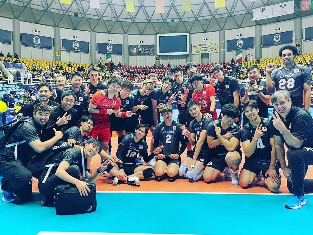 山内晶大のインスタグラム：「. . . Asian Championships🇮🇷 . . 🇺🇿🇯🇵 2勝目 . . . #龍神nippon #Japan #Uzbekistan」