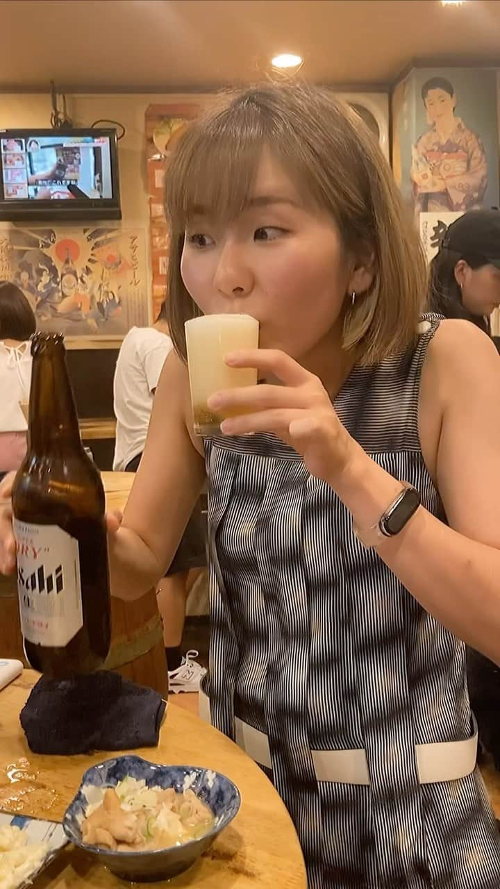 奈良岡にこのインスタグラム：「なんだかんだ飲みたいでーす🥴  上野に飲み行ったら、とりあえずたきおかは行く私です。  #飲みすたぐらむ #beerstagram #上野飲み  #可愛く飲めない」