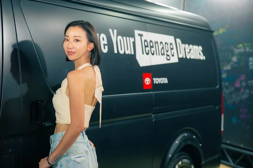 秋倉諒子のインスタグラム：「🤍🎤🎶 #dytdxtoyota @toyota_jp #summersonic #サマソニ」