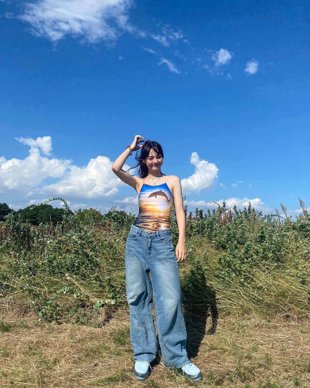 のインスタグラム：「私の大好きな夏とイルカのお友達🐬🏝️☀️」