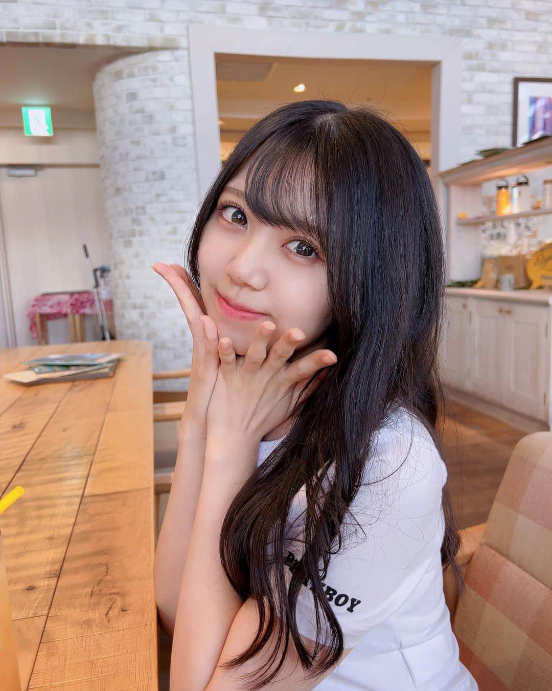 のインスタグラム：「お気に入りTシャツ🐇   #GYDA #PLAYBOY」