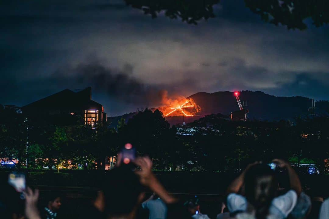 ユウのインスタグラム：「京都五山送り火 大文字 見に行ってきたよ。」