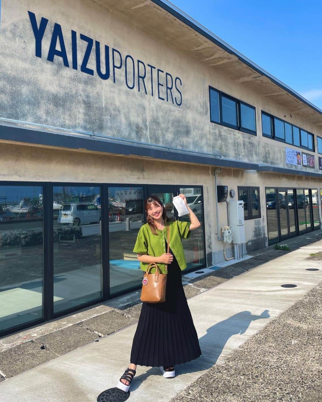 大森万梨乃さんのインスタグラム写真 - (大森万梨乃Instagram)「ㅤㅤㅤ ㅤㅤㅤ グルメなお友達に教えてもらって 一緒に @yaizuporters に行ってきました🌻 ㅤㅤㅤㅤㅤㅤ @porters.cafe のカッサータジェラートと 安倍川餅ジェラートのダブルで冷んやり🎐 ㅤㅤㅤ 安倍川餅のもちもち感がたまらなかった🥹👏 ㅤㅤㅤ #焼津 #焼津グルメ #焼津カフェ #静岡グルメ  #静岡観光 #静岡カフェ #ジェラート #焼津ポーターズ」8月20日 22時23分 - marino_omori