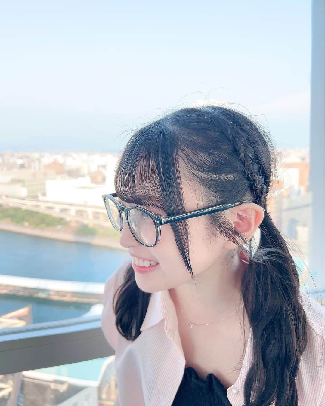 竹本くるみさんのインスタグラム写真 - (竹本くるみInstagram)「伊達メガネにハマってます👓」8月20日 22時19分 - kuru02_hkt