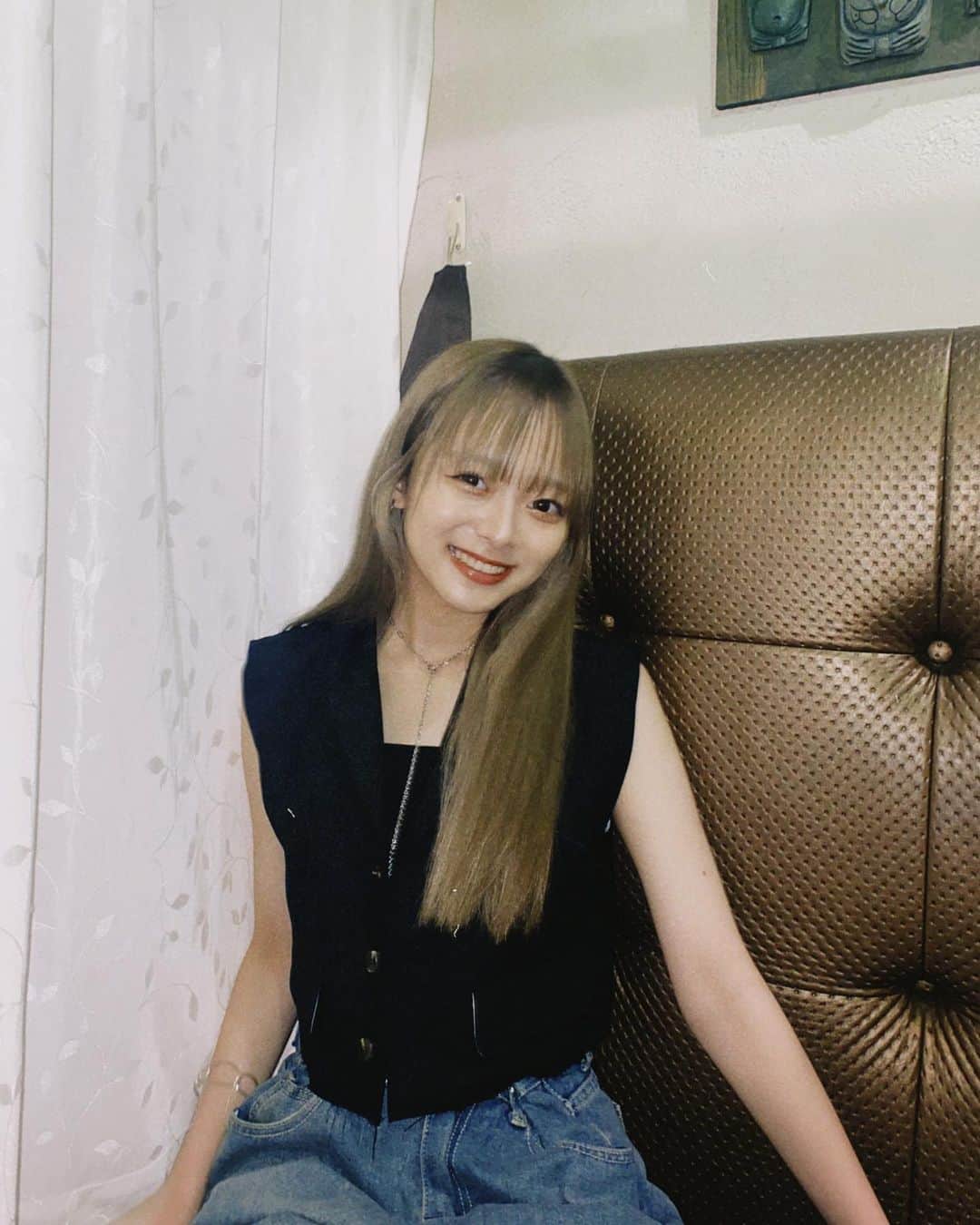 宇井優良梨のインスタグラム：「📽️🩶 おなかすいた(˙v˙)」