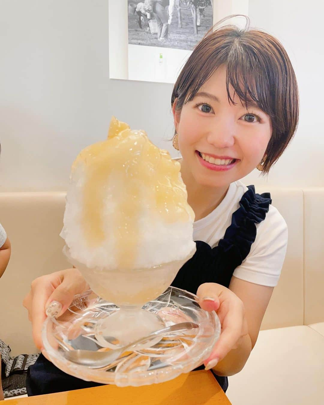 矢端名結のインスタグラム：「善光寺周辺で食べた🍑のかき氷＆信州蕎麦✨ 夏ですね〜☀️暑い日は涼しい所で休憩しがちで色々食べてしまいますよね😅  #長野 #長野グルメ #善光寺  #善光寺グルメ #信州  #かき氷 #信州蕎麦」