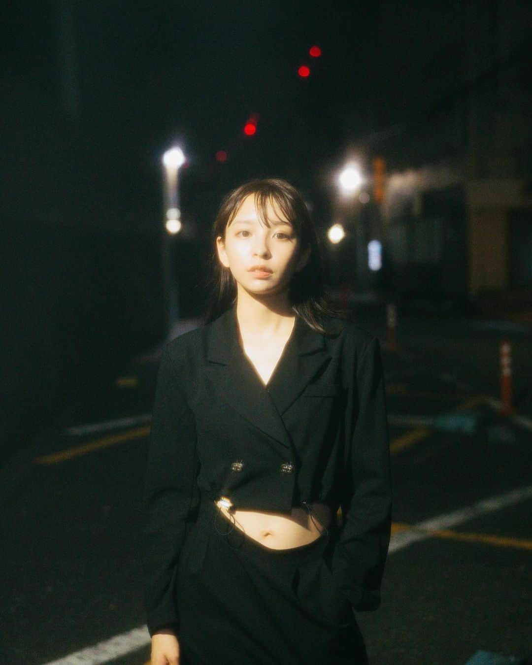 のインスタグラム：「夜  photo: @nessie44_p  #photography #japan #idol」