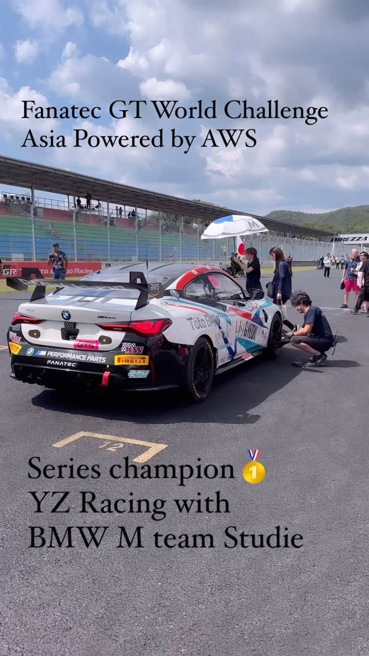 岩田亜矢那のインスタグラム：「Fanatec GT World Challenge Asia Powered by AWS  series champion🥇  YZ Racing with BMW M team Studie  @yzone.co.ltd.yz_racing @yzonemanami @yuta27mk4 @maxorido @kano_masaki.02_04 @ackiy.ko @ume.mc @gtworldchallengeasia @fanatec_official」