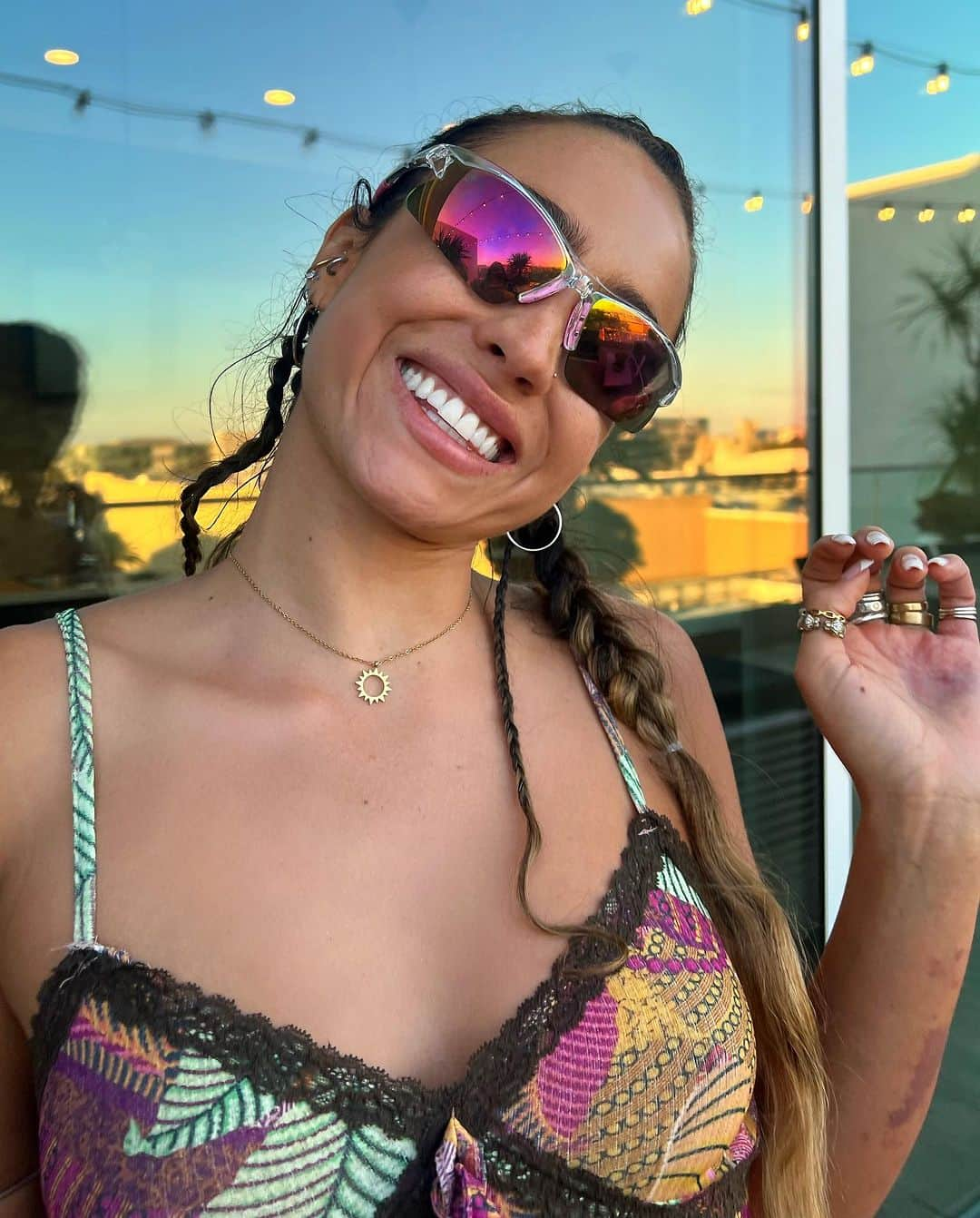 Sommer Rayのインスタグラム：「helloo」