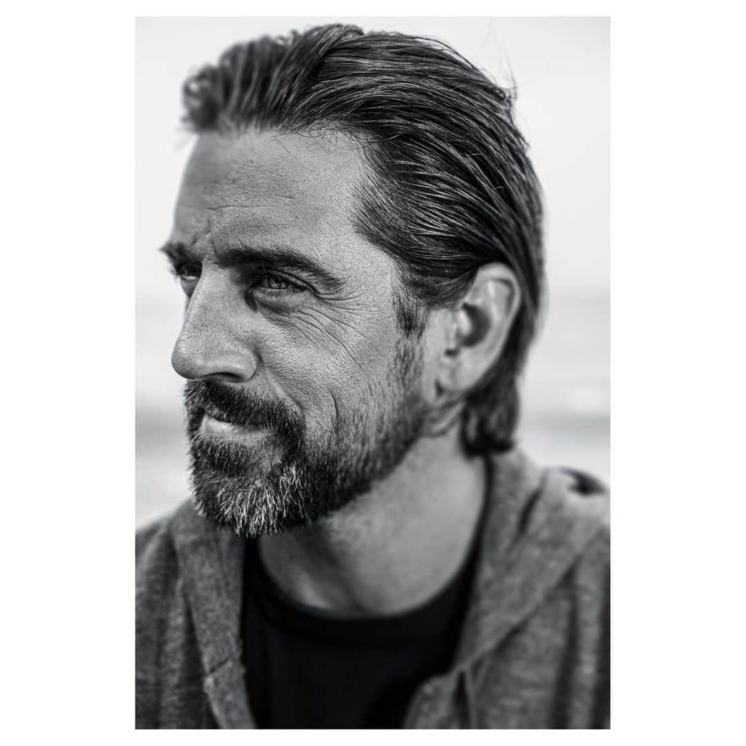ランドール・スラヴィンのインスタグラム：「Aaron Rodgers」