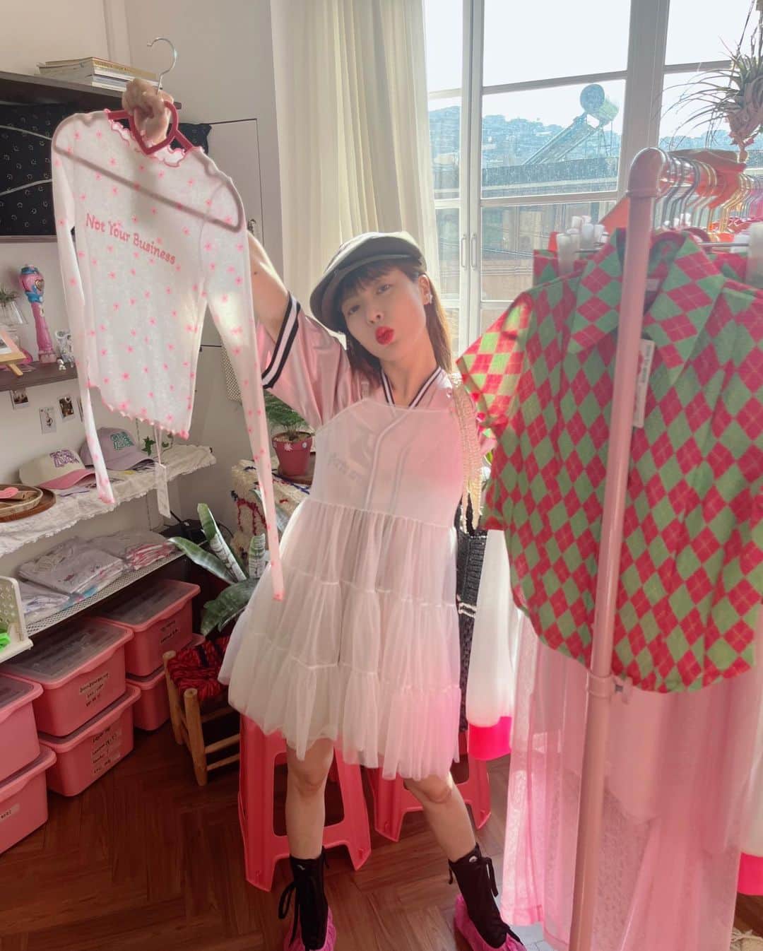 ヒョナ さんのインスタグラム写真 - (ヒョナ Instagram)「❤️👩‍❤️‍💋‍👩❤️」8月21日 0時56分 - hyunah_aa
