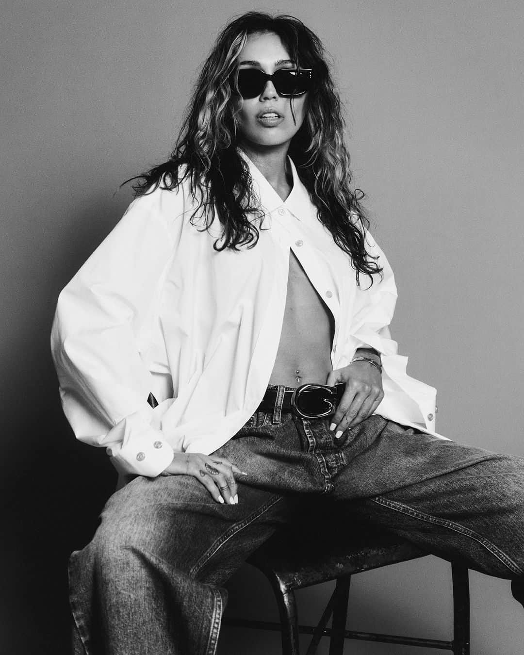マイリー・サイラスのインスタグラム：「Used To Be Young. August 25th.」
