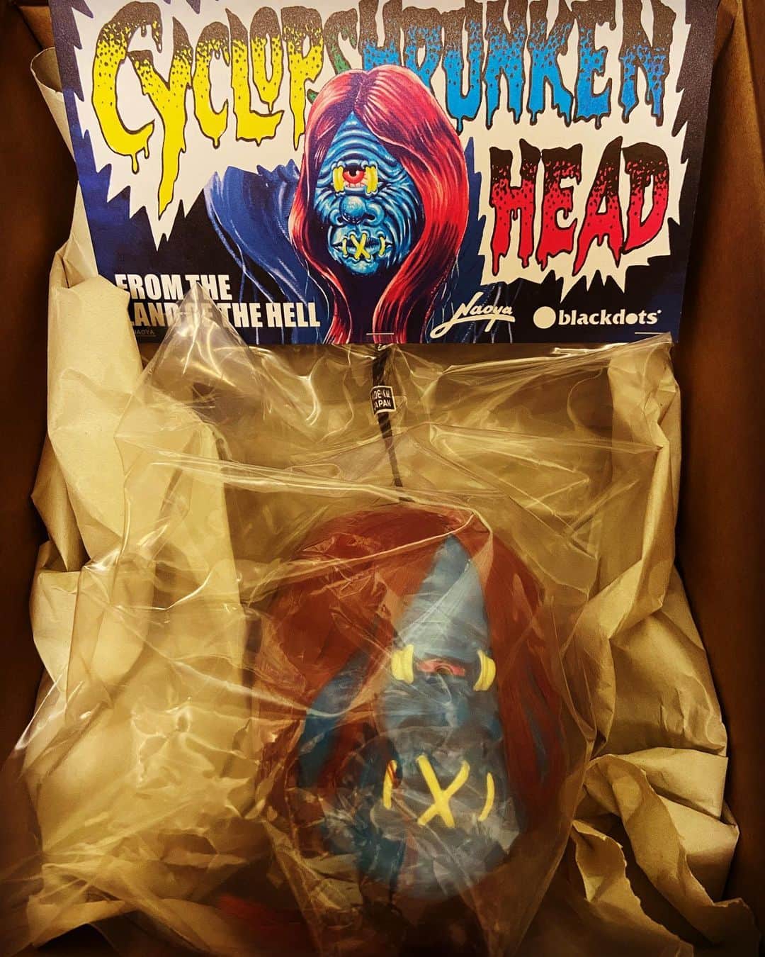 進祐哉のインスタグラム：「どストライクなヘッダー👏  どこに吊るすかな🤔  #cyclopshrunkenhead」