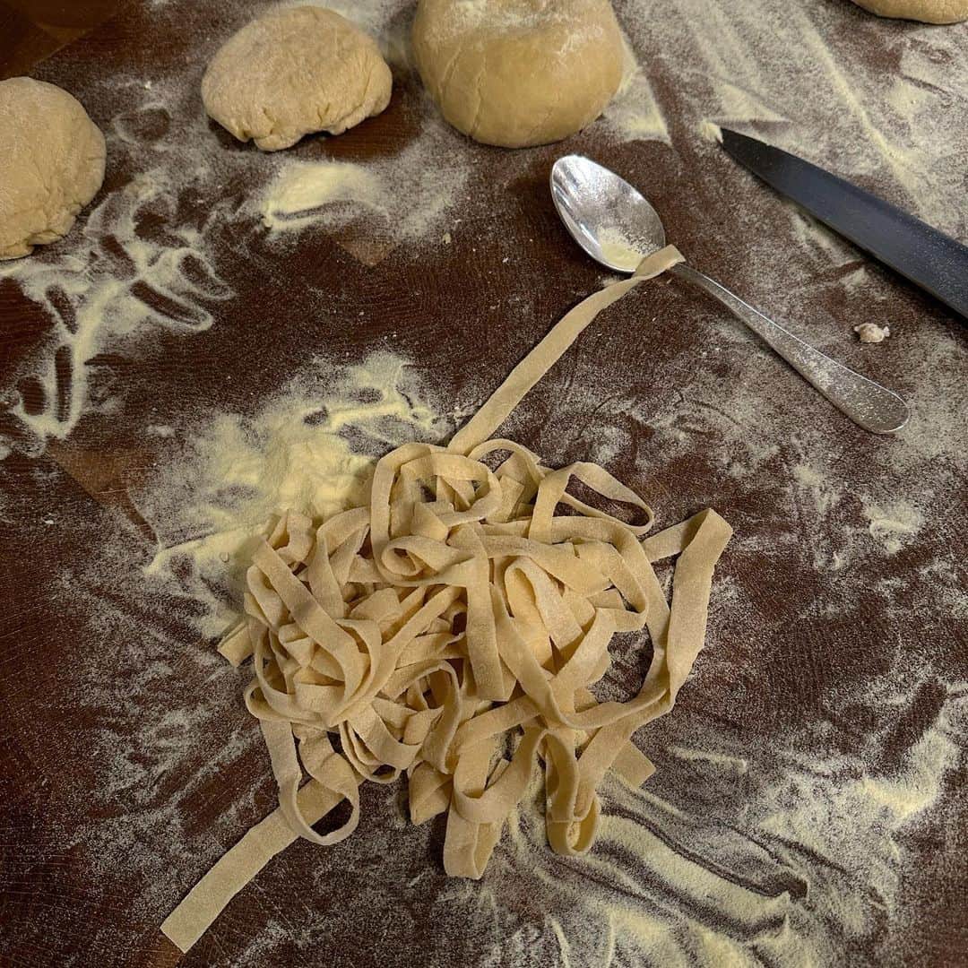 カイリー・ジェンナーさんのインスタグラム写真 - (カイリー・ジェンナーInstagram)「we made pastaaaa 🍝」8月21日 3時37分 - kyliejenner