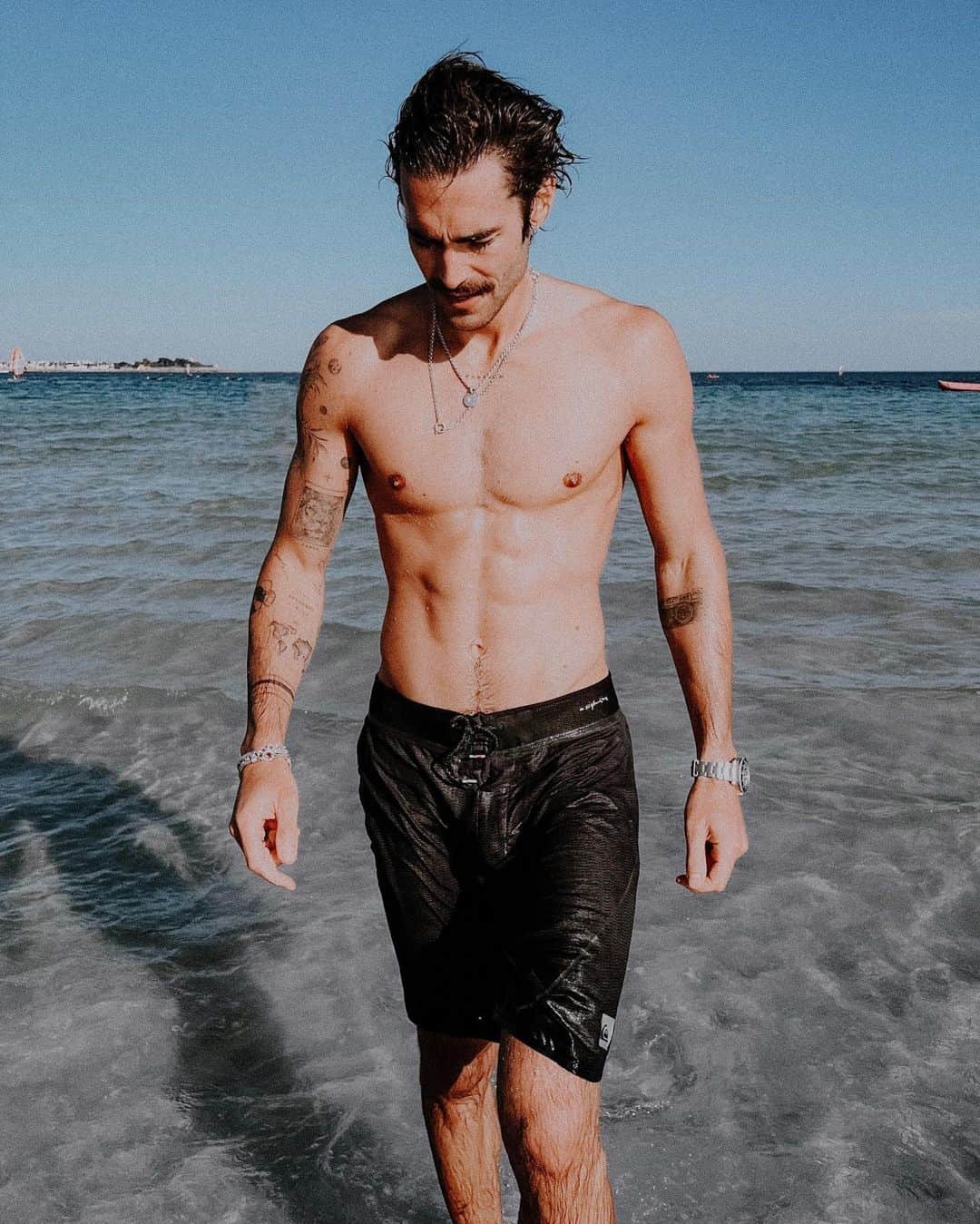 NICOLAS SIMOESのインスタグラム：「That one was cold 💨」
