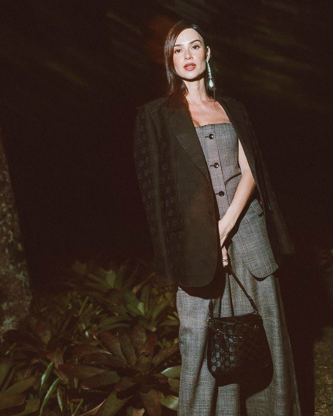 Thaila Ayalaのインスタグラム：「Art and Love  #AnoitecerInhotim @gucci @inhotim」