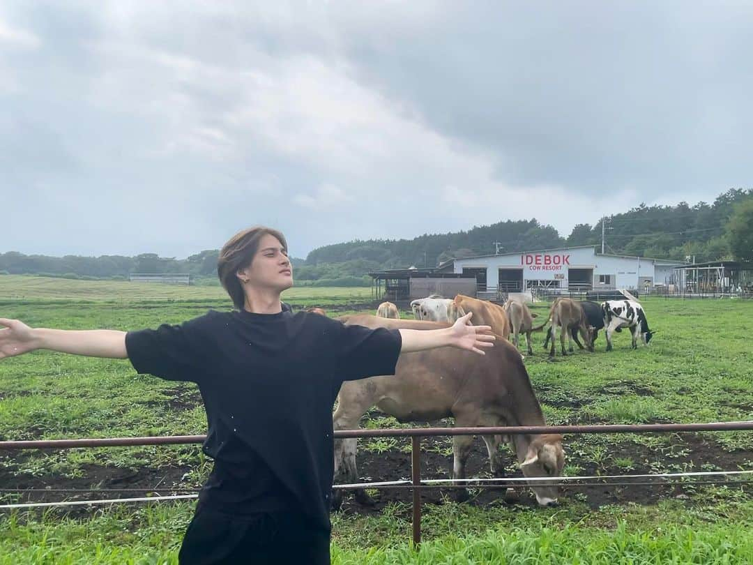 藤村政貴さんのインスタグラム写真 - (藤村政貴Instagram)「モーモー🐄 #牛乳嫌い #牛タン好き」8月21日 17時49分 - masa.0907