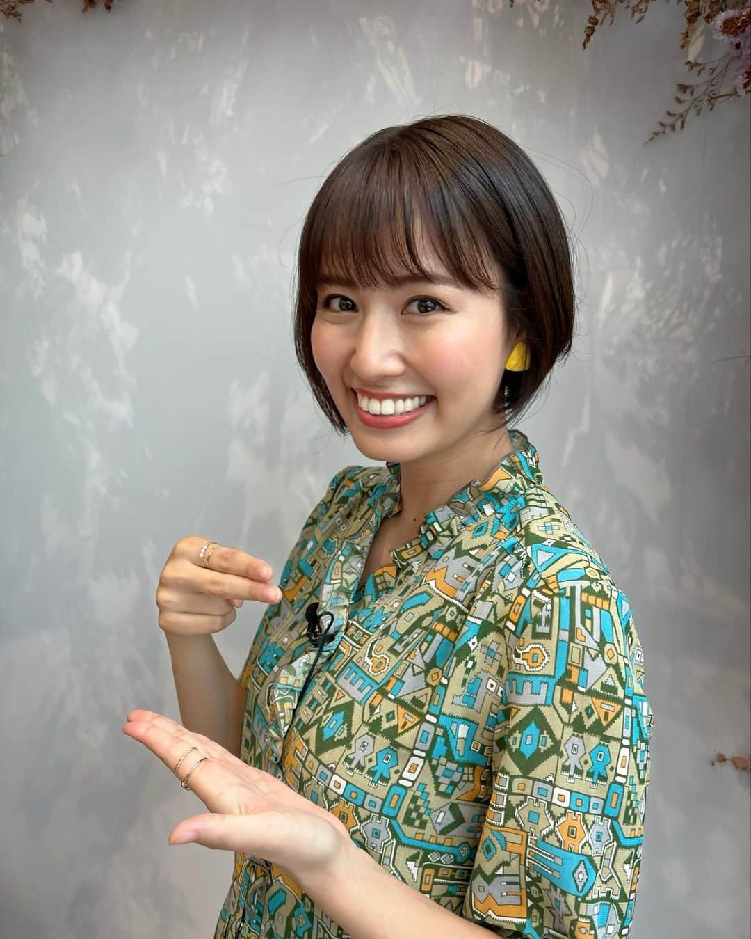 のインスタグラム：「・  あーすっごく楽しい時間やったー🤣♡  今回もコモンセンスの収録のびのび自由にしたー！！🥰  ・  @risayoshiki0727 リサさん @rhodon41 鹿ちゃん @bariyawa_tonkotsu  ばりやわ  の4人で頑張りました🥰  またオンエア見てくださいな♡」