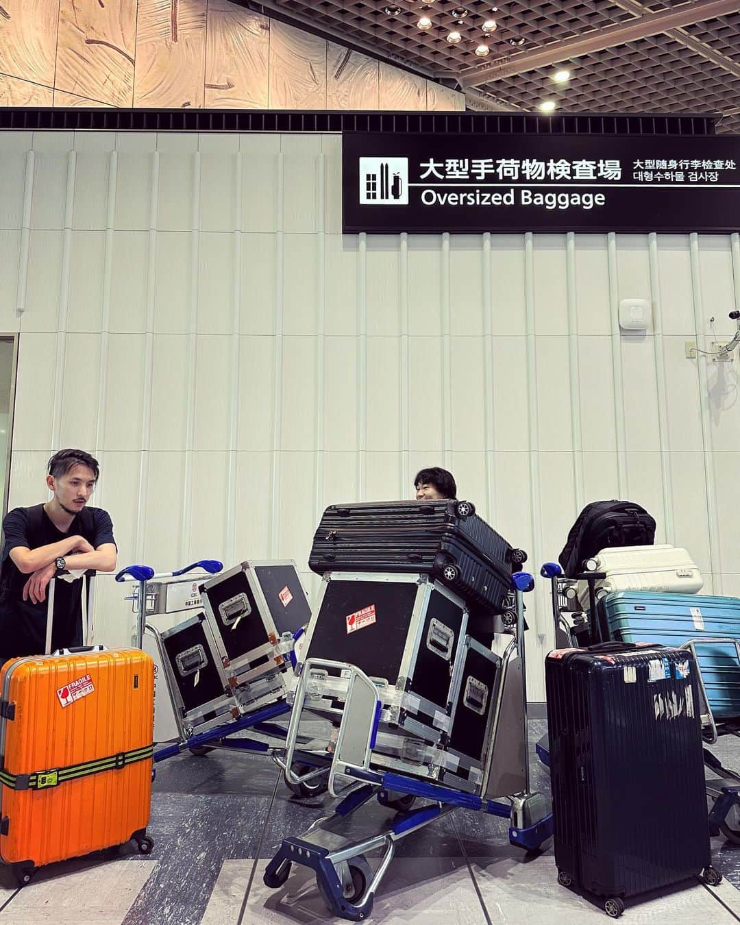 Open Reel Ensembleのインスタグラム：「Baggage. ⁡ ⁡ #MAGNETIKPUNK #openreelensemble #reeltoreel #tape #eiwada #MUTEK」