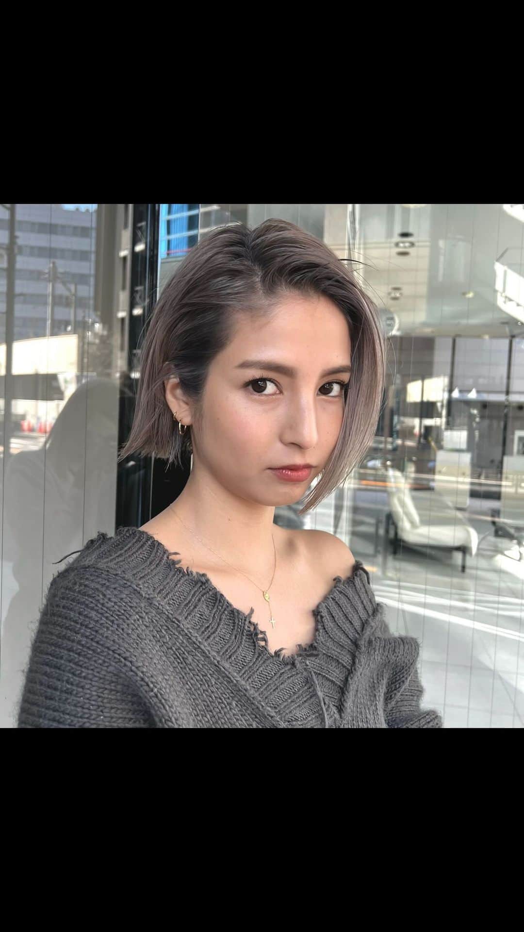 NOBU/渋谷店のインスタグラム：「バレイヤージュ #マルチテクニックス #イノアカラー @lorealpro_education_japan  . . @nobuhair 担当プロデューサーNOBU . . NNNスリーエヌ　 ■営業時間10:00〜20:00  ※年中無休 ■住所　107-0061 東京都港区北青山3-12-1 オウル3階 . . #ヘアスタイル #オイルカラー #ブリーチ  #カラー #ヘアカラー #ヘアアレンジ  #韓国ヘア #外国人風 #新色 #美容師 #髮型 #髮型師 #剪髮 #中長髮#ตัดผม#ผม#헤어 #컷#hair #hairstyle」