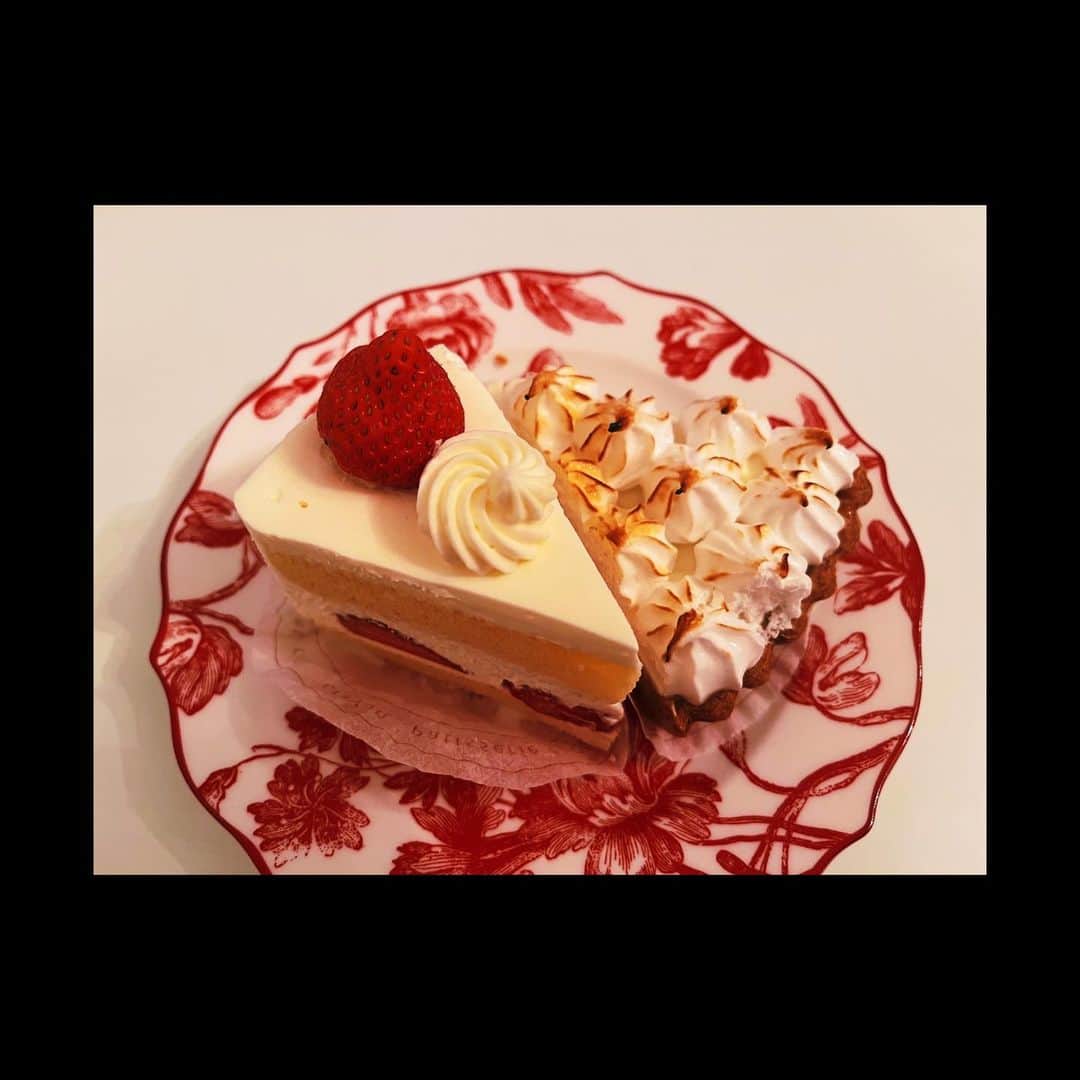 莉奈さんのインスタグラム写真 - (莉奈Instagram)「甘党〜。 #cake」8月21日 10時05分 - rinascollage