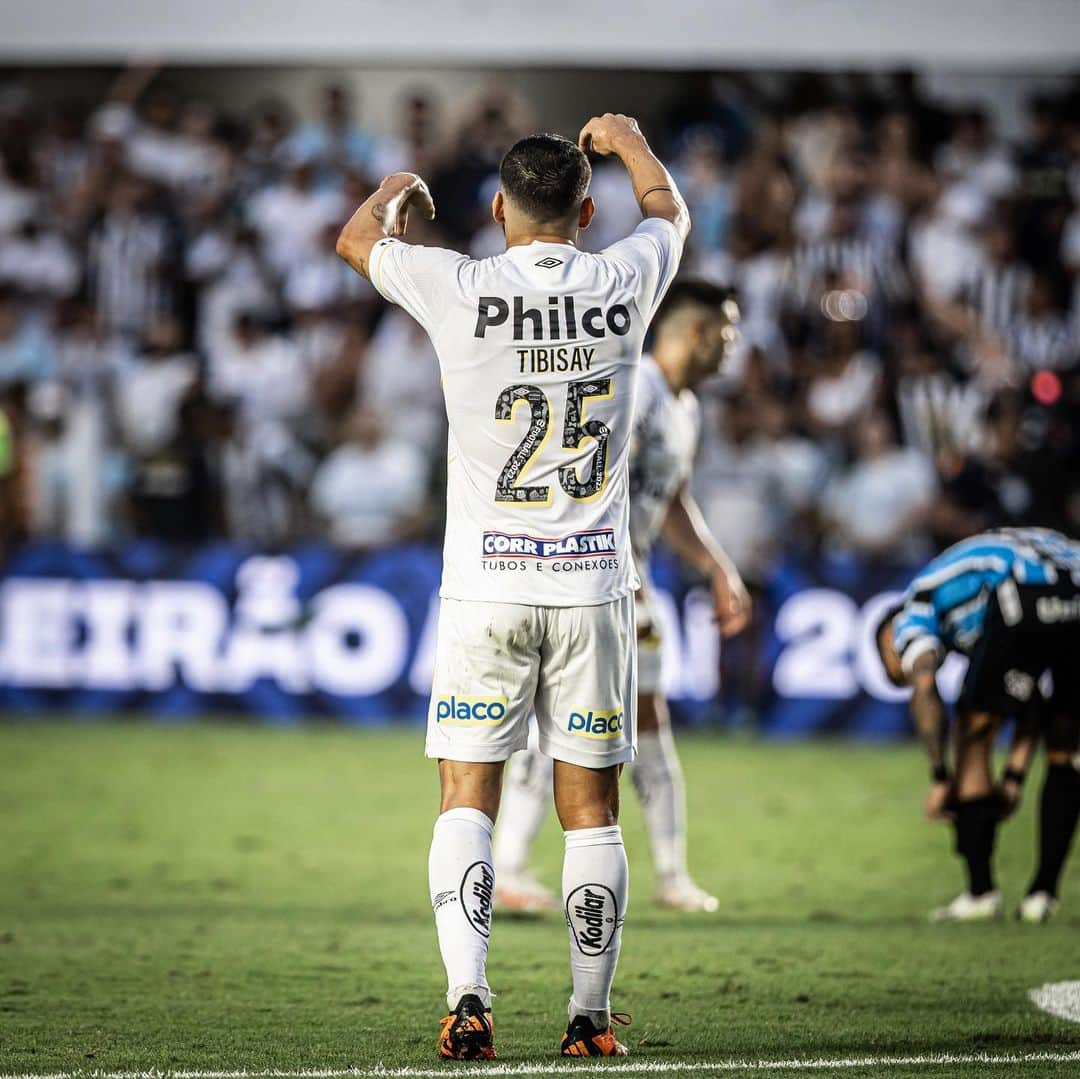 トマス・リンコンさんのインスタグラム写真 - (トマス・リンコンInstagram)「Full-time Santos vs Gremio 2-1  Tibisay 25 🙏🏼 Madre linda que desde el cielo me acompañas donde quiera que voy.  Debut en la Vila 😍 +3 ⚪️⚫️」8月21日 10時09分 - tomasrincon8